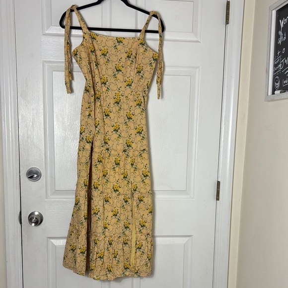Revolve PAIGE Tamika Dress Butter Yellow Floral Midi Dress Size Medium tie strap - Picture 2 of 15